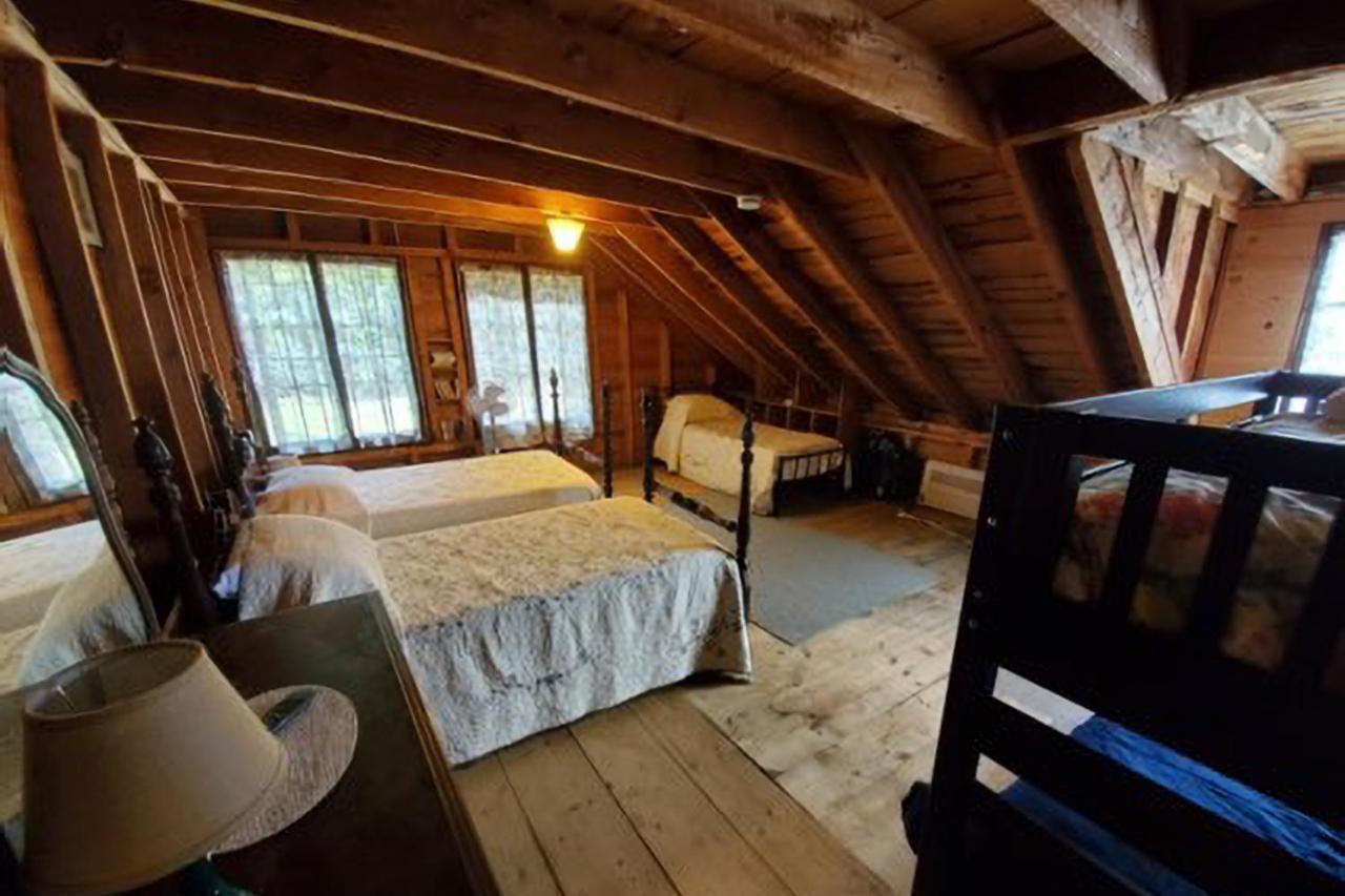 Meredith Lakefront Lodge On Lake Winnipesaukee Exterior foto